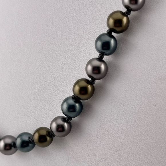 Vintage Signed Roman Faux Pearl Necklace - Picture 3 of 4